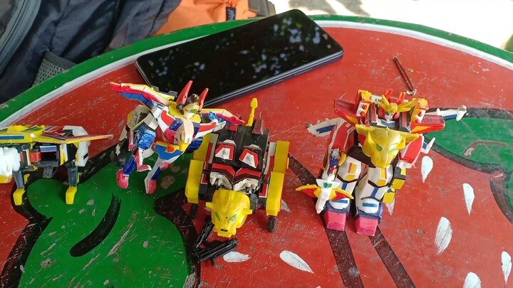 Robot biến hình kabaya da-garn bộ kẹo cao su 2