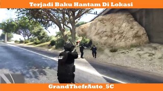 TERJADI BAKU HANTAM DI LOKASI GAYS !