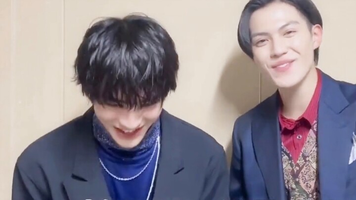 【เคนทาโร่ มาเอดะ×ฮิเดโยชิ คัน】ยิ้มอย่างสงบ