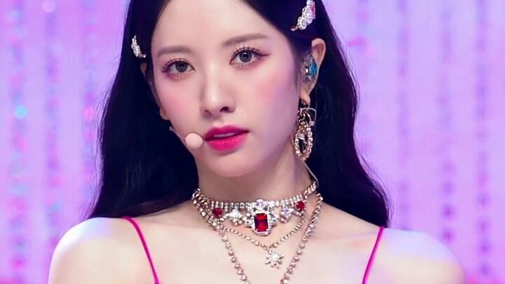 WJSN's latest comeback track "Last Sequence" first performance stage