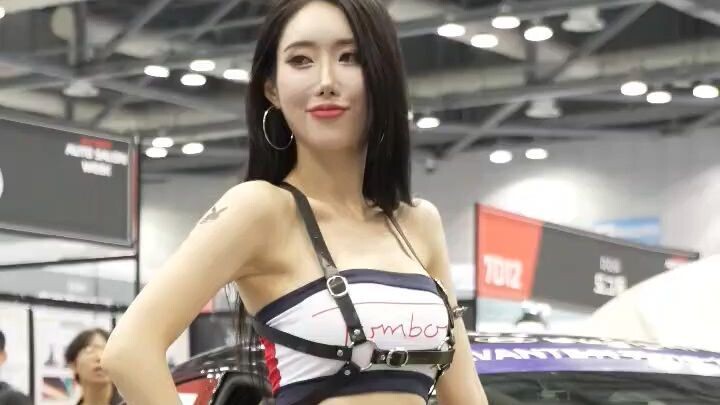 Doyuri Auto Salon Week Fan Cam