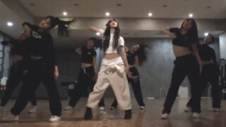 YooA《Lay Low》练习室公开！