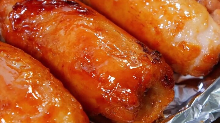So delicious it’s out of this world! A hearty, all-meat roll—so satisfying!
