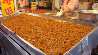 / steamed pork rind and pork hock - korean street food