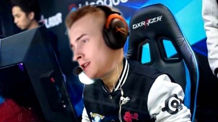 CSGO: Maozi & Eggplant faced taunts and extreme comebacks from two perspectives and beat the stick "