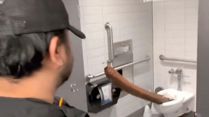 Jianren TV's Mega-Historical Prank