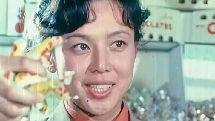 “Bagian dia memperkenalkan permen ini, kalau ditonton sekarang pun tetap super legendaris!”