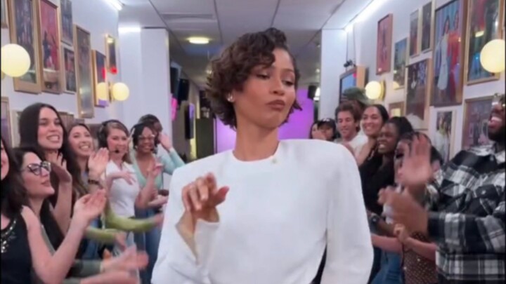 It’s Zendaya’s turn this time! 🤣🤣