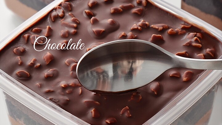 Chocolate Oreo Crispy Cheese Jar