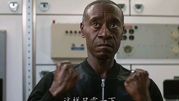 Đến xem đủ kiểu “phụt máu” thần sầu của anh hùng Marvel – Rhodey, 2333!