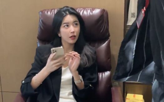 Bos, ini benar-benar memperlihatkan isi hati kecilnya dengan sangat jelas...