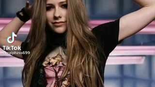 Like and follow if your a fan of this songs❤️😊#avril Lavigne