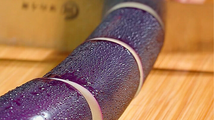 Is your kid a picky eater who refuses to eat? That’s because they’ve never tried “Eggplant Love”! Gi