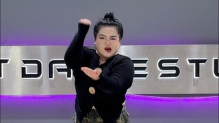 180斤挑战大框架跳meow，又肥又灵活，绝啊！