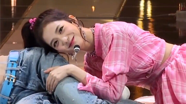 JISOO - Forever Young Live Performance