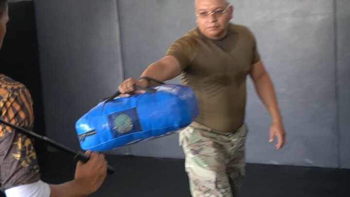 training baston
