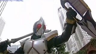 Koleksi pertarungan highlight pribadi Kamen Rider Blade (Pedang).