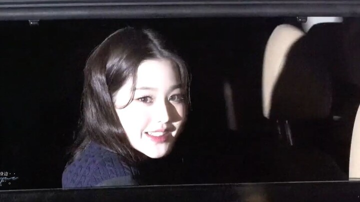 “Chị ơi, chiều năm giờ có rảnh không?”