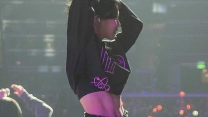 【توآيس】 تي شيرت حديدي يُنقذ الموقف