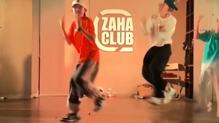 Before Yang Bowen went upstairs