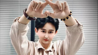 Boys' super domineering selfie gesture 5