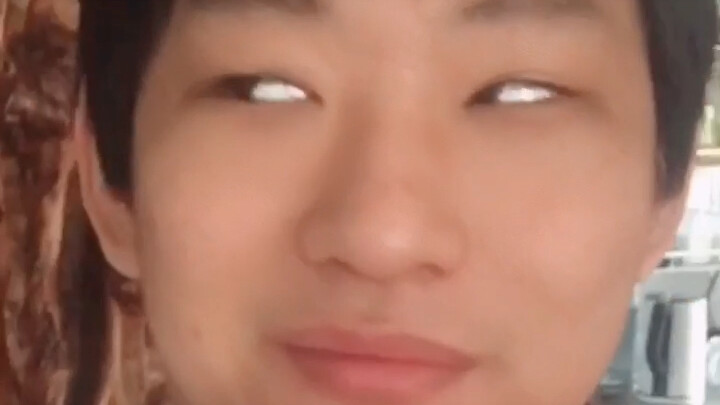 Học cách quản lý biểu cảm cùng cô Lưu Mẫn Đào: 3 phần chế giễu, 3 phần lạnh lùng, 4 phần thản nhiên 