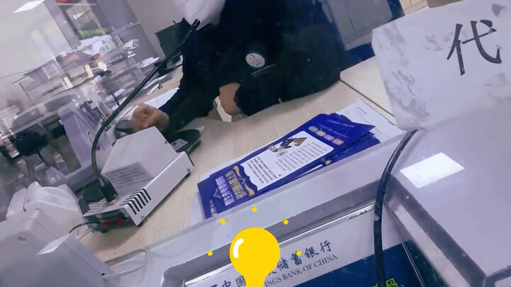 Mengapa menarik uang? Untuk belanja!