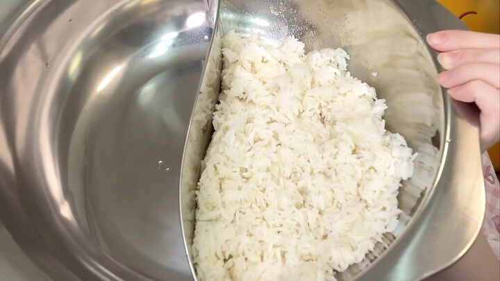 【Tiểu Thạch dữ dằn】Thử thách mỗi bữa chỉ ăn nửa bát cơm