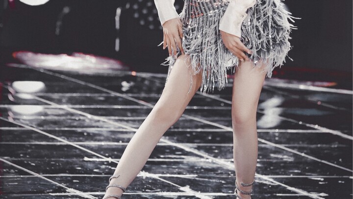 فيديو مباشر لفرقة الفتيات السابقة "High Heel Split"
