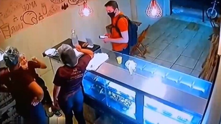 A married couple’s attempted robbery ended with them being subdued on the spot by a young man—only t
