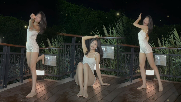 I really love dancing to the rabbit song "Dance the night away" under the glow-in-the-dark lights!