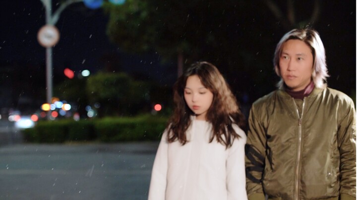 Sebuah video yang membuat setiap orang melihat cerita mereka sendiri! Jangan nangis dulu, like dan k