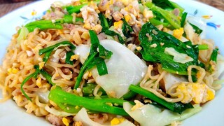 ผัดมาม่าหมูสับ ผัดง่ายอร่อยด้วย สไตล์ | ครัวบ้านๆ  Channel