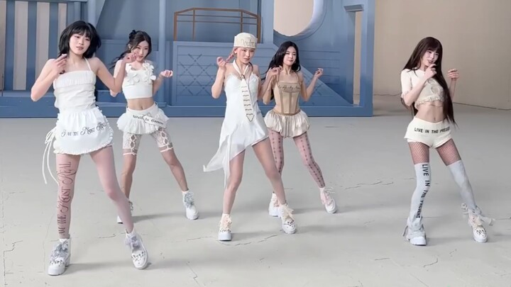 All Together Challenge! ITZY’s “Motto” Dance Challenge