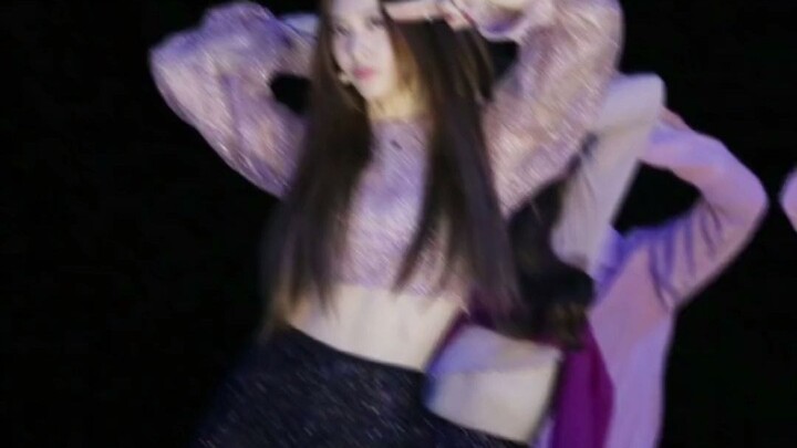 【Jung Soo-jung】Người phụ nữ tại MAMA 2015 thu hút hàng loạt “chị gái fan” của Byun Baek-hyun, G-Drag