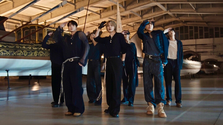 Versi tarian resmi lagu baru BTS, SWIM, telah dirilis!