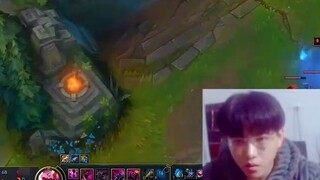 Aze Scarecrow melompat di sekitar penglihatan Faker dengan dua bangsal di depannya! Bahkan Faker pun
