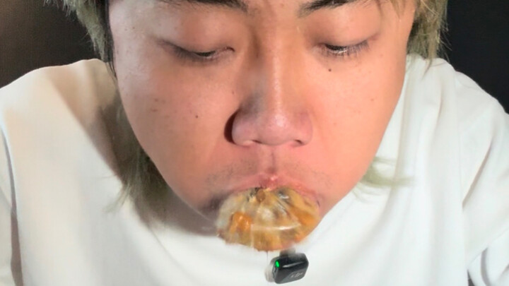 一边打BBOX 一边吃纳豆