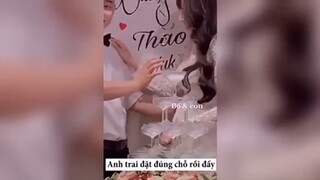 Anh traiđặtđúng chỗ rồiđấy #meme