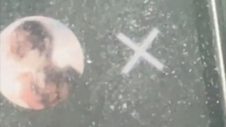 I livestream for 24 hours every day, yet there aren't even 10 people in the直播间! Strangers passing by