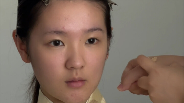 Every time I do men’s makeup, I end up drooling and nosebleeding—help, I’m going to faint! Who under