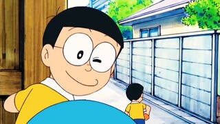Doraemon: Nobita uses the time machine to change the past and causes a disaster. Six Nobitas
