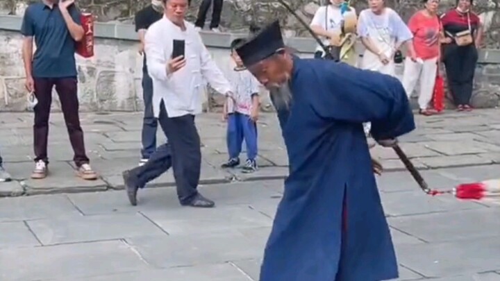 ศิลปะการต่อสู้กระบี่อันยอดเยี่ยมของจ้าวสำนักอู่ตัง