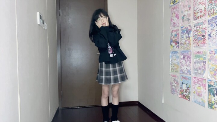 跳了喜欢你啾！（这次打了补光灯看起来会好一些(^з^)-☆
