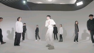 Liu Jun's original choreography "Growing Up with a Weight of 10,000 Jin" (Drama Version)