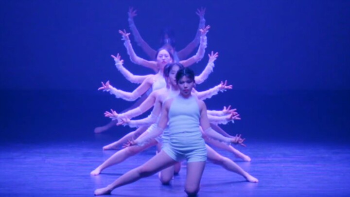 Dancing is impossible without female college students! The music and choreography are amazing!!! 【LJ