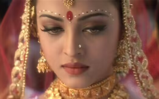 [Aishwarya Rai movie mashup] "How can I look into your eyes, you are so beautiful that it takes my b