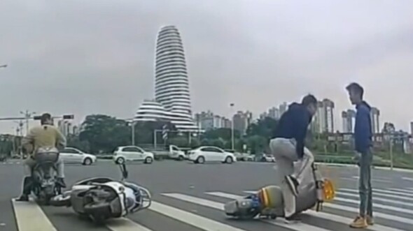 พารามีเซียมเคลื่อนที่ได้เฉพาะแนวตรงเท่านั้น