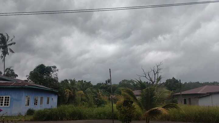 Ya Allah, aku berlindung dengan Mu dari keburukannya