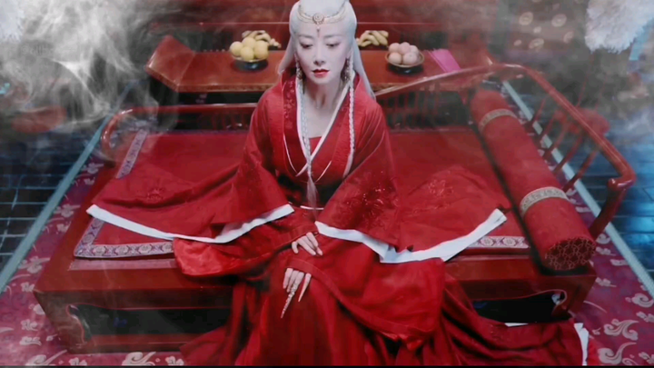 Chen Zihan's magnificent debut in a bloody red dress|<Word of Honor>